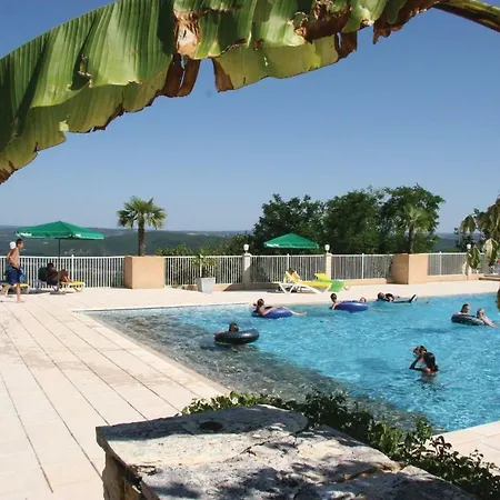 Four Bedroom Holiday In Lanzac Cantaloube